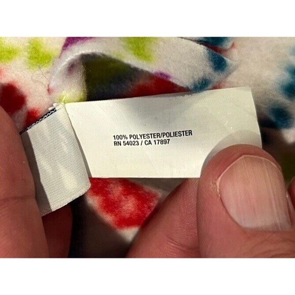 Old Navy Fleece Winter Print Fringed Scarf 10”x74” NEW - Picture 4 of 4